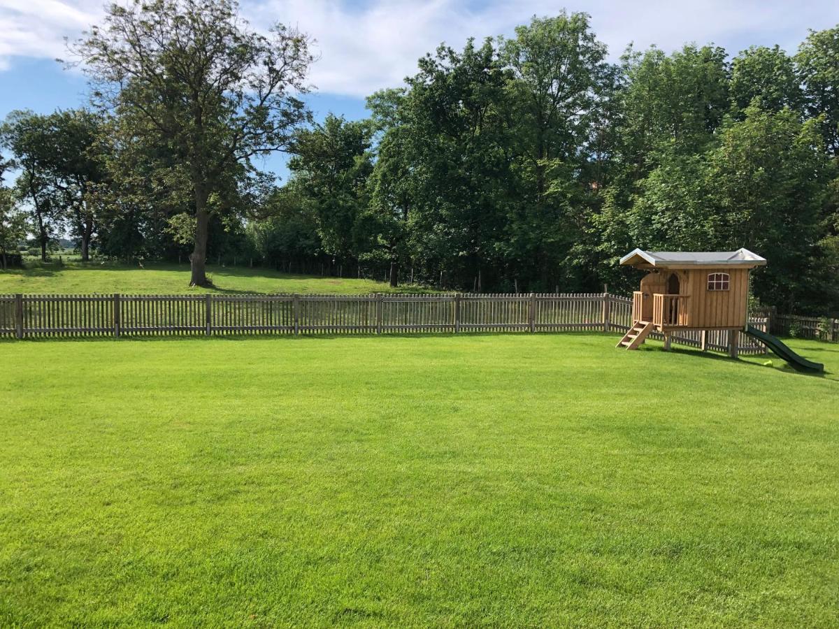Appartement Modernes In Ruhiger Lage, 70qm, 4 Personen Brietlingen