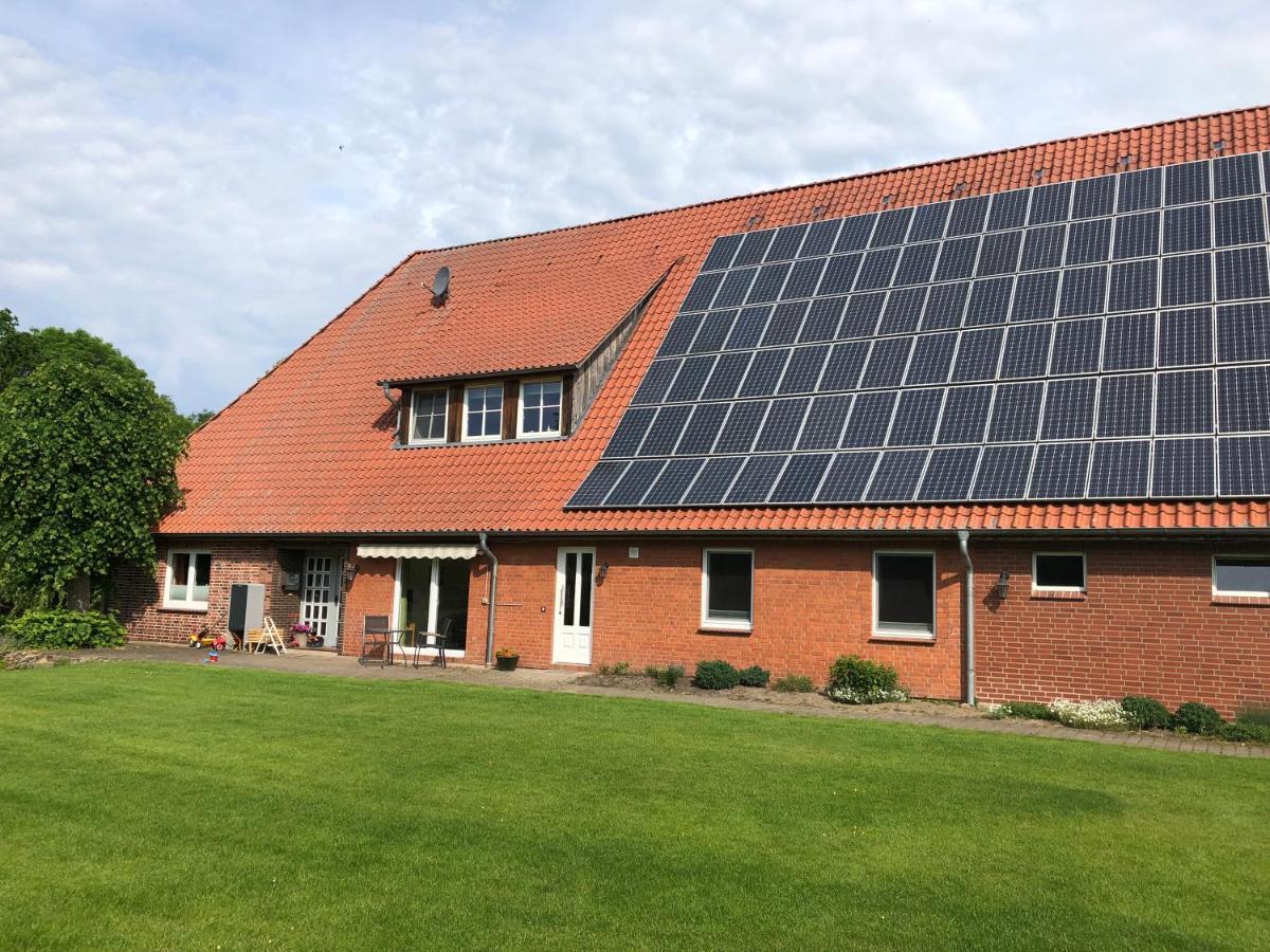 Modernes In Ruhiger Lage, 70qm, 4 Personen Appartement Brietlingen